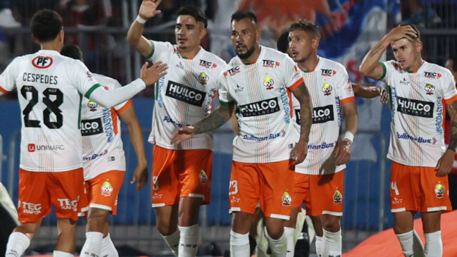 Cobresal inicia su camino por la Libertadores frente a Barcelona SC en Calama