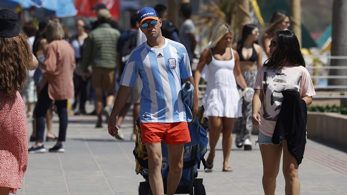 Furor por precios en Chile: Más de 40 mil argentinos vinieron a hacer compras