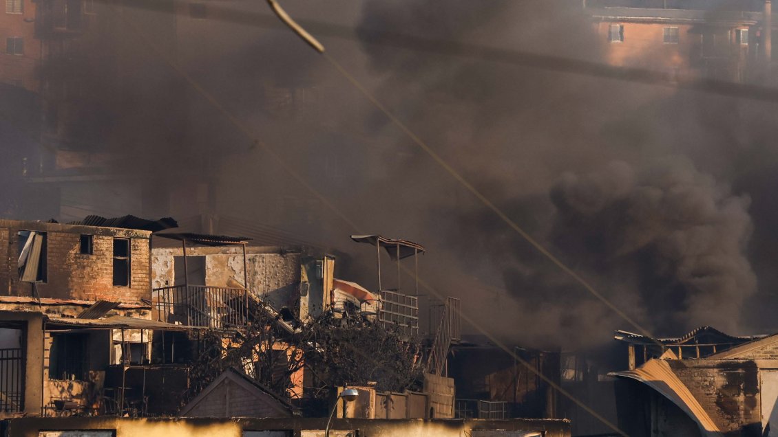 Viña: A dos meses del megaincendio, damnificados acusan incertidumbre y olvido