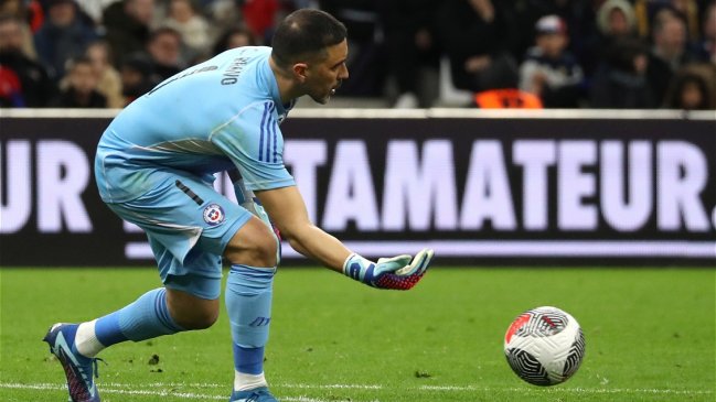 Claudio Bravo dejó la puerta abierta a partir a Arabia Saudita: 