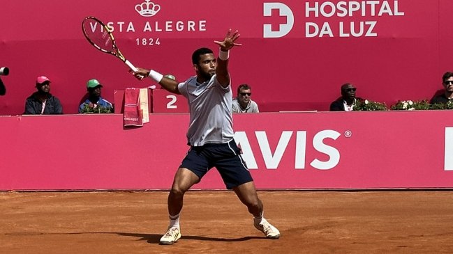Arthur Fils retiró a Joao Sousa y se citó con Garin en Estoril