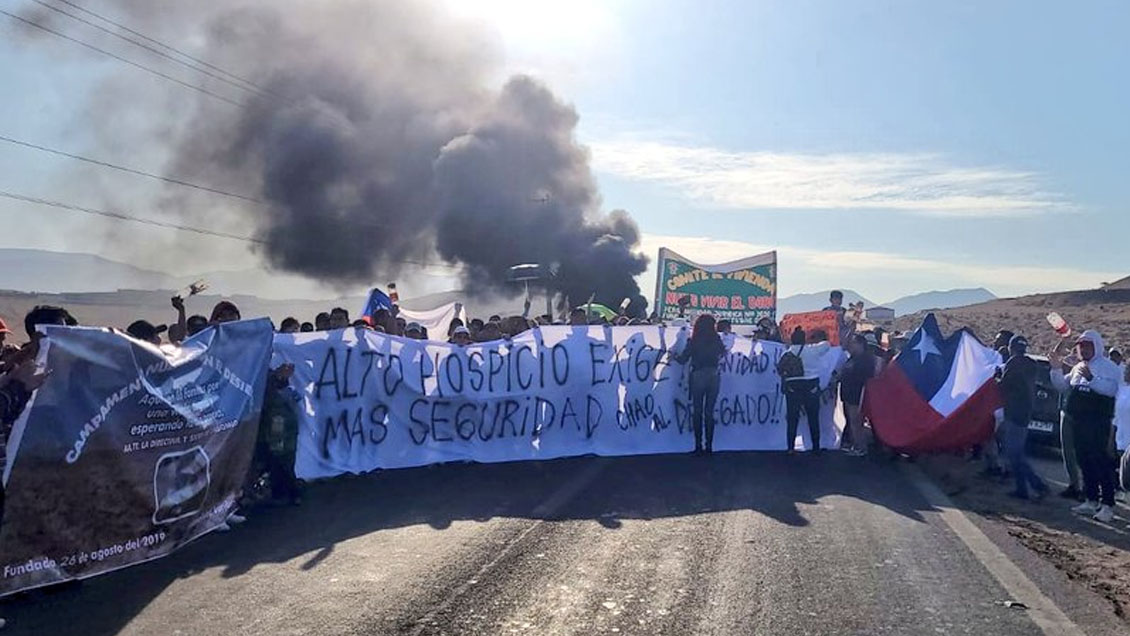 Vecinos de Alto Hospicio protestan para exigir mayor seguridad tras triple homicidio