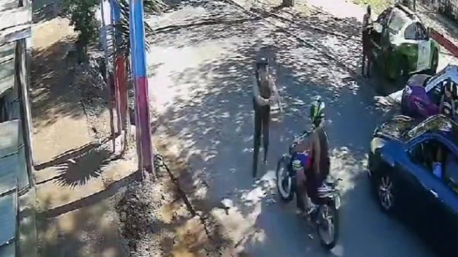 Carabinero fue atropellado por motociclista que portaba droga y quiso huir de un control