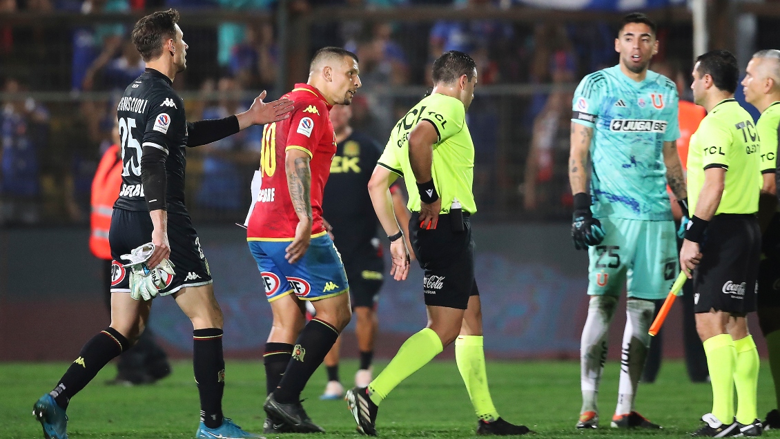 [Video] Emiliano Vecchio aseguró que el árbitro les dijo que hubo penal en su contra ante la U