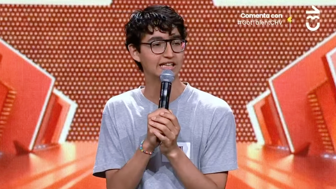 Joven comediante tuvo brillante actuación en 