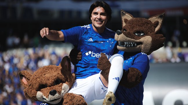 Marcelo Moreno Martins se despidió del fútbol con una vuelta olímpica al Mineirao