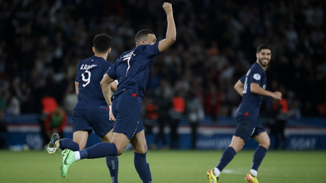 PSG recibe a Barcelona por la ida de los cuartos de final de Champions