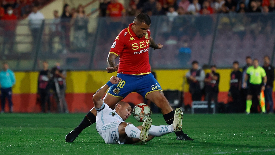 ¿Qué sanción recibió Emiliano Vecchio por su expulsión ante Universidad de Chile?
