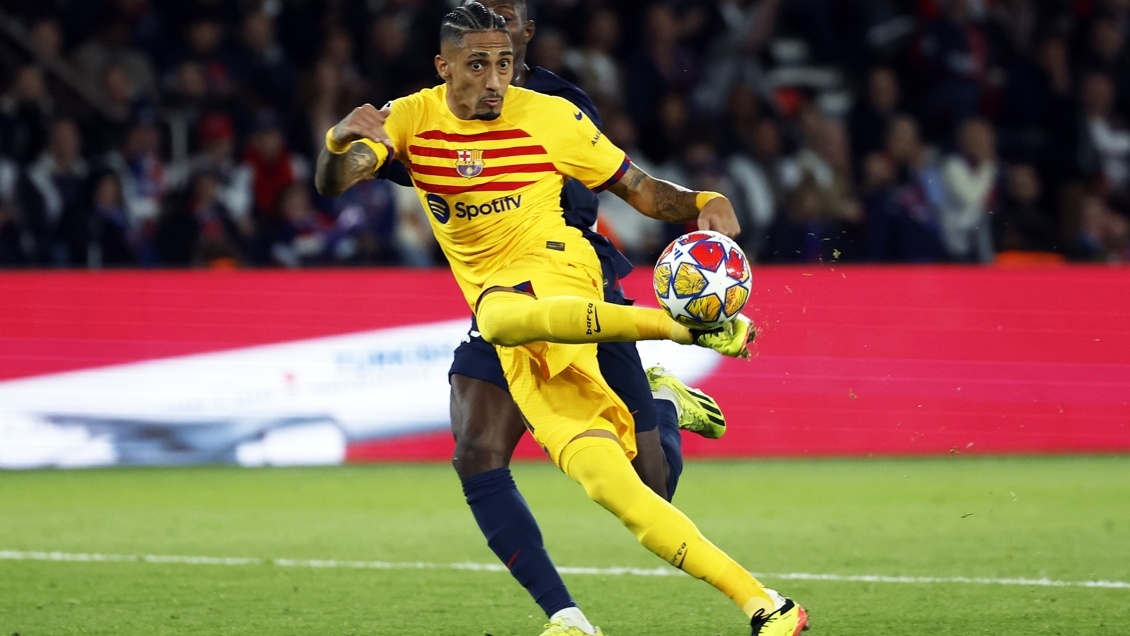 [VIDEO] Raphinha y Christensen dieron vuelta el partido para Barcelona ante PSG