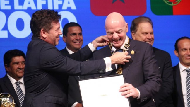  FIFA y Conmebol firmaron acta del Mundial 2030 