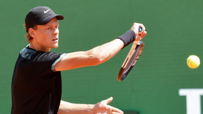 Jannik Sinner resistió el ímpetu de Holger Rune y clasificó a semifinales en Montecarlo
