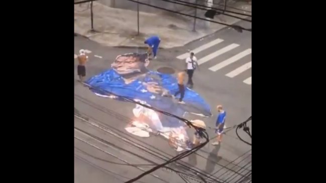   Hinchas de Cruzeiro quemaron bandera con imagen de Ronaldo 