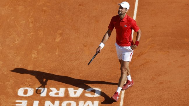 Djokovic frenó la reacción de De Miñaur y mantuvo sus opciones al título en Montecarlo
