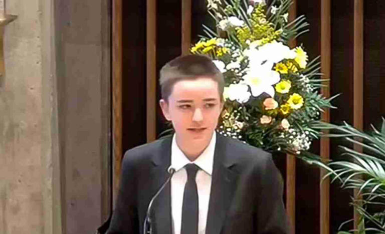 Seraphina Affleck anuncia su nueva identidad de género: ahora se llama Fin Seraphina Affleck anuncia su nueva identidad de género: ahora se llama Fin