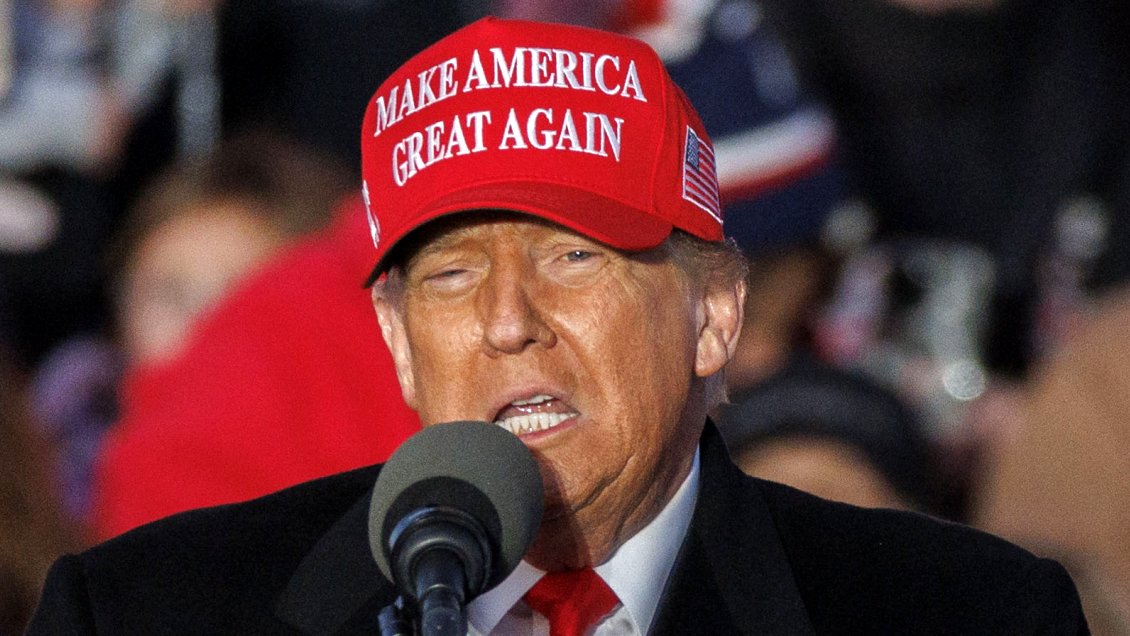 Trump hace historia al enfrentar juicio por comprar el silencio de una actriz porno