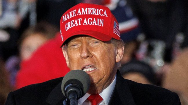 Trump hace historia al enfrentar juicio por comprar el silencio de una actriz porno