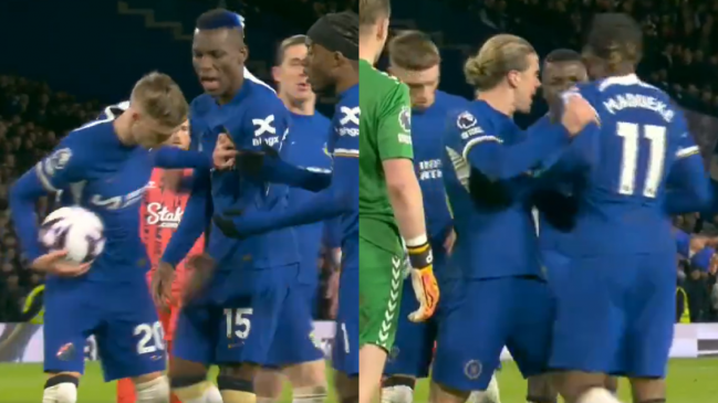   [VIDEO] La pelea entre jugadores de Chelsea por patear un penal ante Everton 
