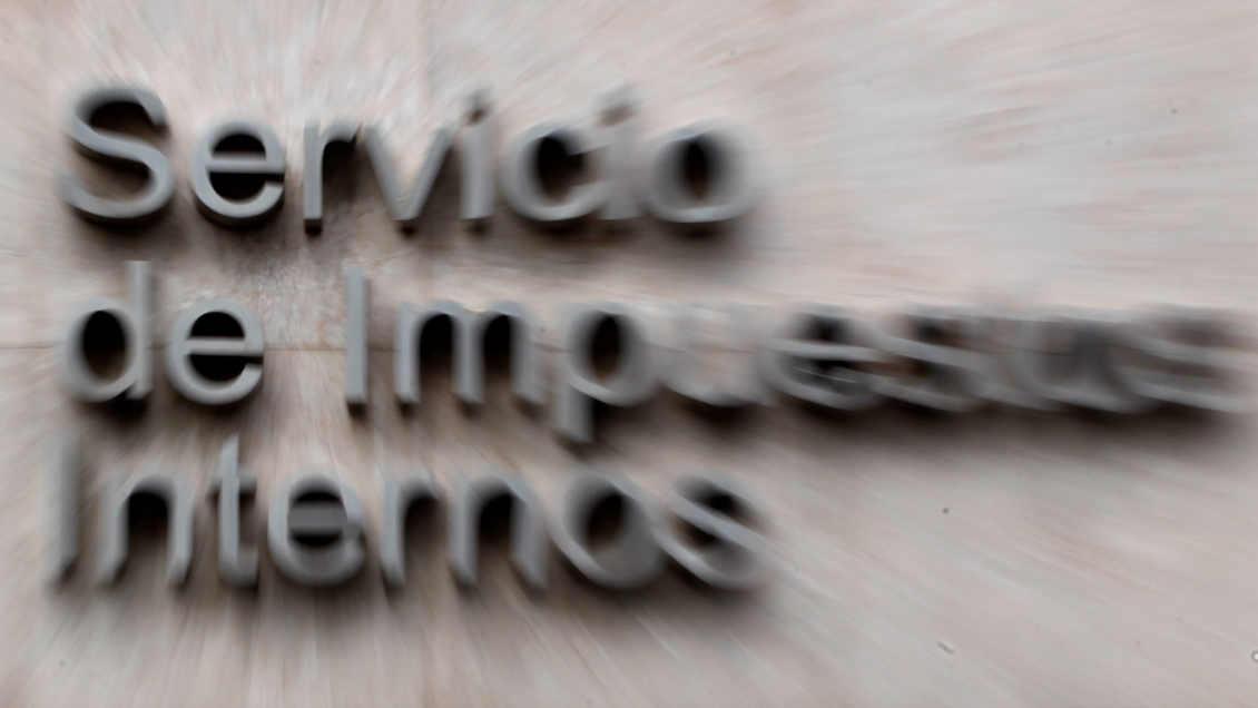 Contraloría detectó pagos no acreditados de horas extras en el SII