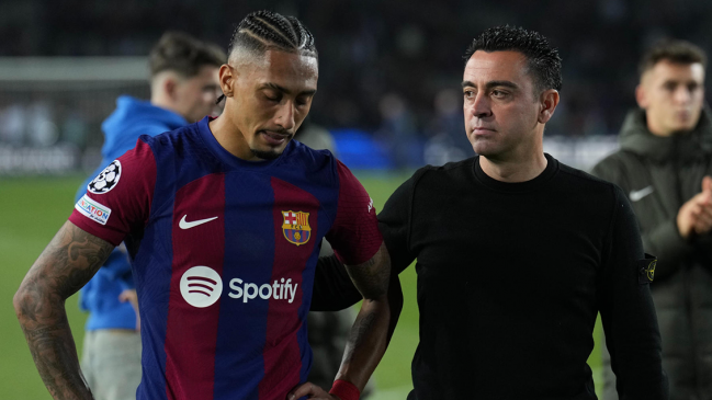   Xavi cargó contra el árbitro tras la eliminación de Barcelona: Fue un desastre 