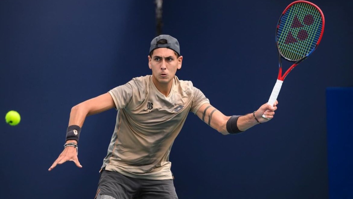 Alejandro Tabilo mostró solidez y avanzó a cuartos de final en Bucarest