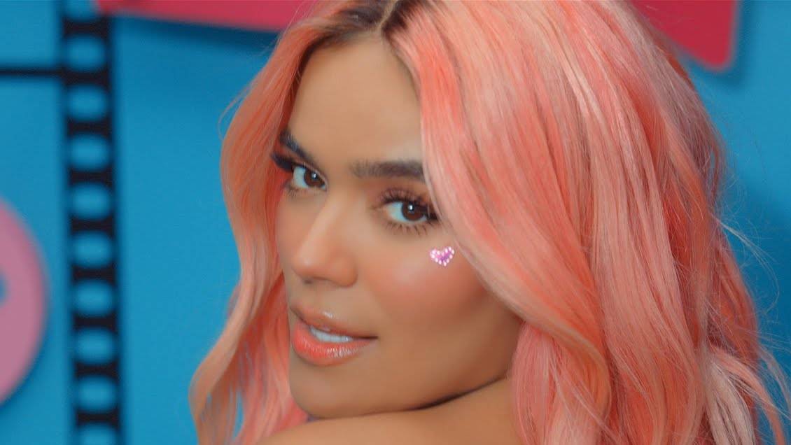 Karol G en Chile 2024: accesos, desvíos y horario extendido de Metro y buses