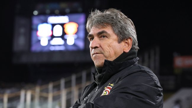 Emiliano Astorga defendió a Insaurralde por expulsión ante Colo Colo: Se nota que no toca al arquero