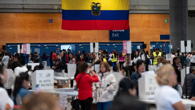 Ecuador enfrenta referendo sobre seguridad, justicia y empleo impulsado por Noboa