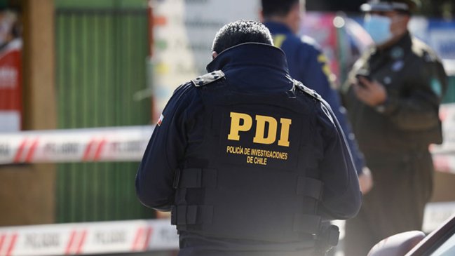 Violento asalto en San Miguel: Turba abordó a dueño de casa mientras lavaba su auto