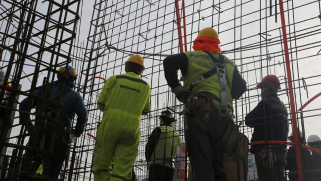 Inversiones en construcción caerán 1,3% este año, según la CChC