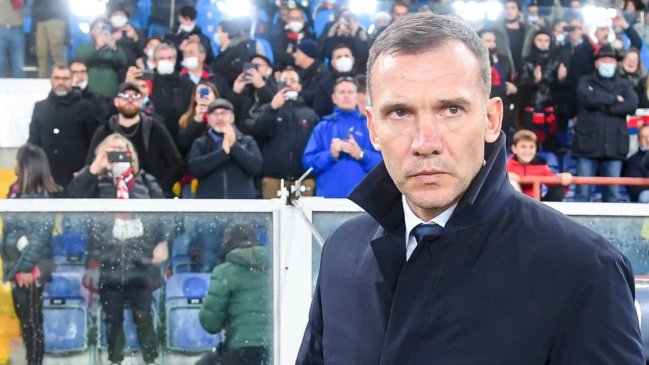 Andriy Shevchenko usa el detector de mentiras para los árbitros de la liga de Ucrania