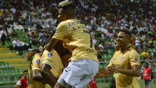 Sudamericana: La UC de Quito venció a Alianza y afirmó su liderato en el grupo de La Calera