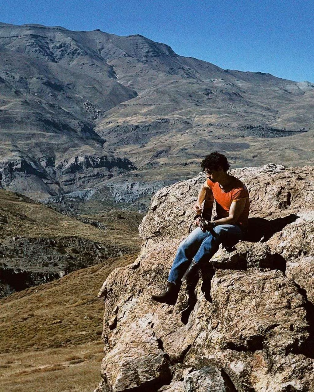 Joe Jonas estuvo grabando en el Cajón del Maipo