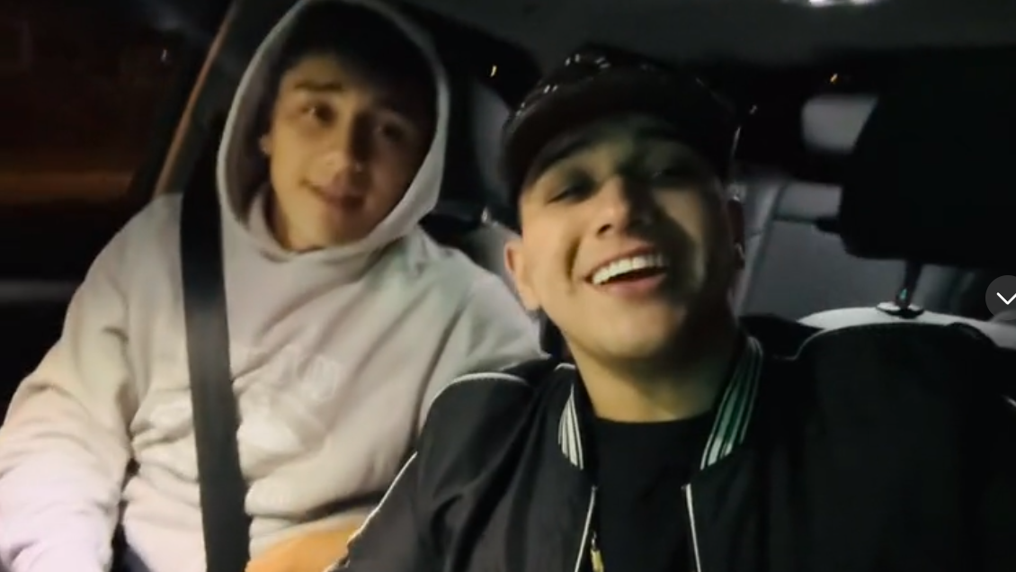 [VIDEO] Damián Pizarro mostró su lado artístico cantando junto a Lucky Brown