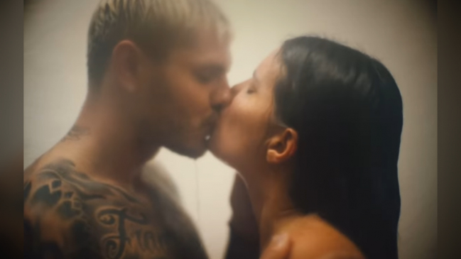 Wanda Nara y Mauro Icardi adelantaron videoclip con candentes imágenes