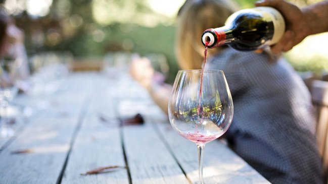   Producción mundial de vino cayó un 10% en 2023 debido al clima extremo 