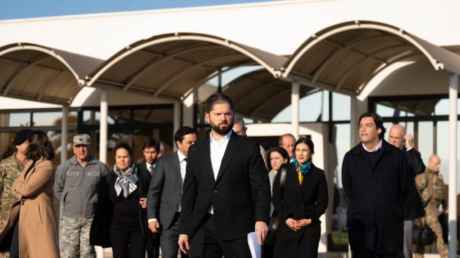 Crimen de carabineros en Cañete: Presidente Boric pide unidad para combatir 