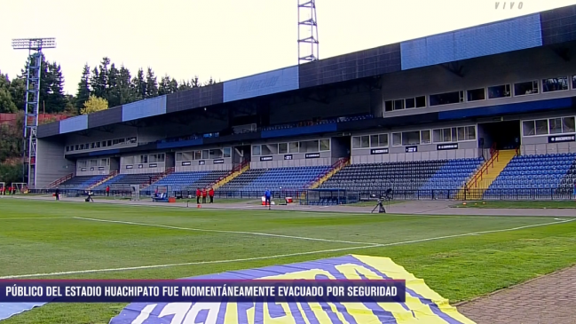 Aviso de bomba obligó a evacuar el estadio en el duelo de Huachipato y la U