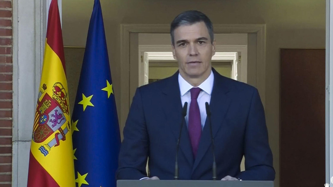 Sánchez decide seguir al frente del Gobierno español 