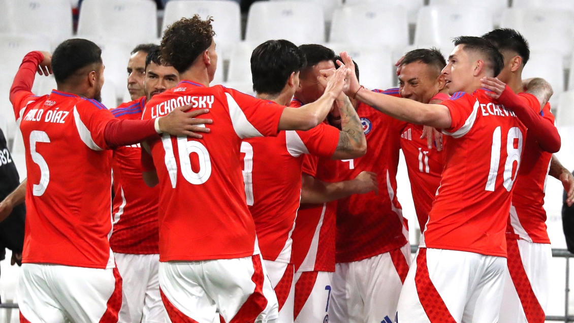 Dirigente argentino por sociedades anónimas en el fútbol: Pregúntale a Chile cómo le va con la Roja