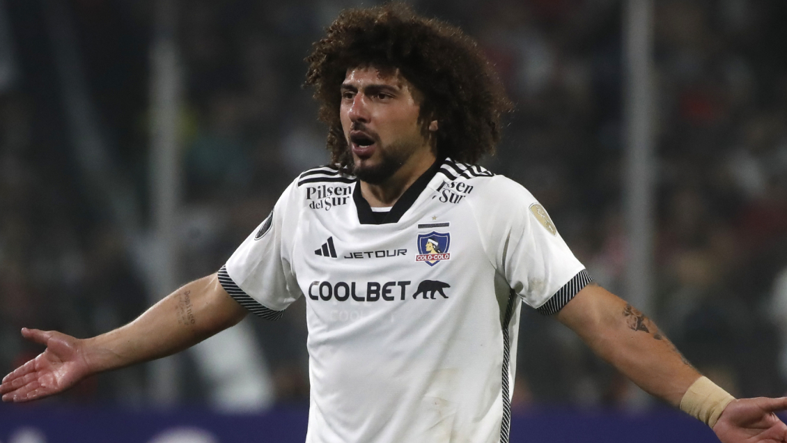 Jugadores de Colo Colo tendrán que declarar ante la Fiscalía por licencias de conducir