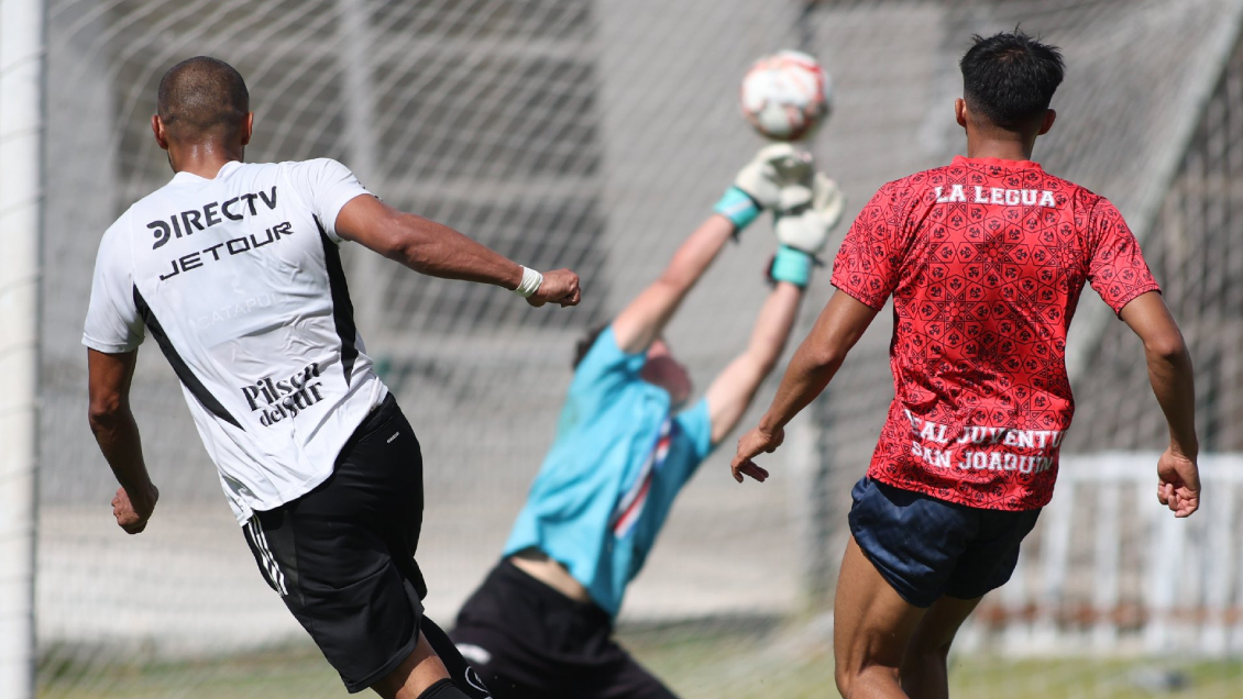 Colo Colo venció a Real San Joaquín en amistoso que tuvo a Benegas como figura