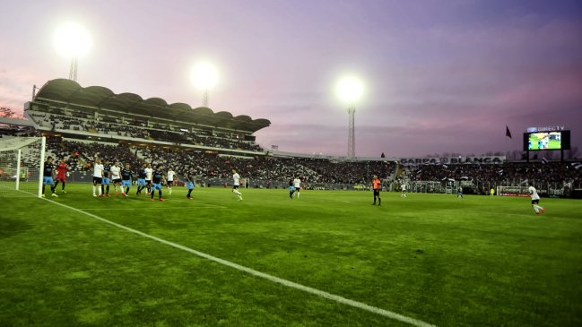 Blanco y Negro reconoció ante la CMF que no hay estimaciones de plazos para renovar el Monumental