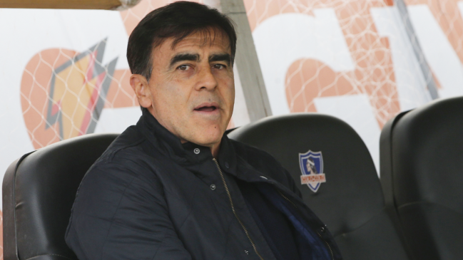 Quinteros: Si Colo Colo hubiese querido competir internacionalmente, me habría gustado quedarme