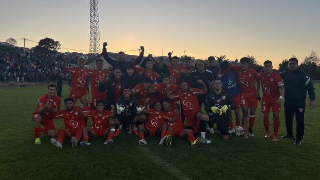 Deportes Quillón eliminó a Constitución Unido y será rival de Colo Colo en la Copa Chile