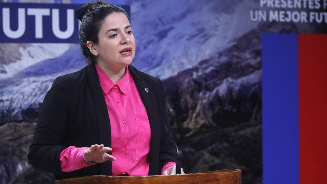 Ministra Orellana por escándalo en Cobreloa: Un club se resistió a admitir que hay un problema