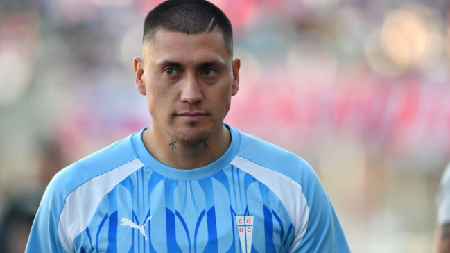 Nicolás Castillo quedó descartado para el partido de U. Católica con Unión Española