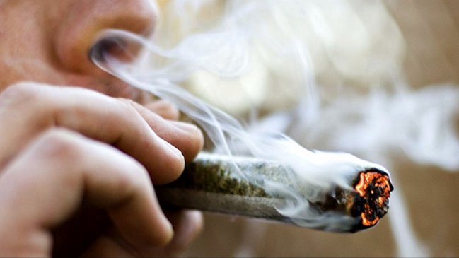 Fuerte olor a marihuana en un edificio delató a banda narco