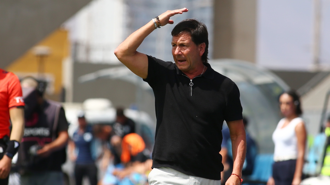 Fernando Díaz: Estoy dando instrucciones antes y durante los partidos