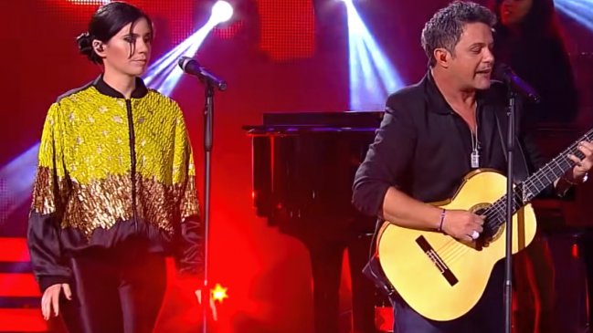 Javiera Mena recordó bochornosa presentación con Alejandro Sanz