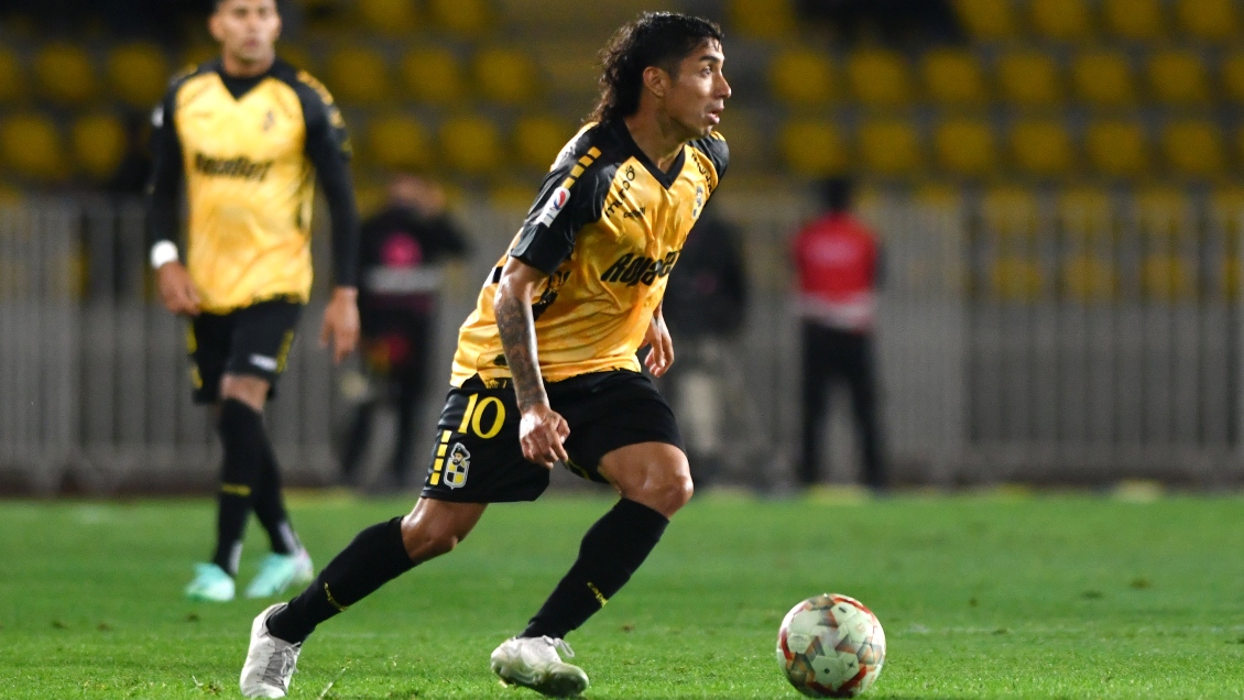 En la ANFP asumen las dificultades para contar con Luciano Cabral en la Copa América